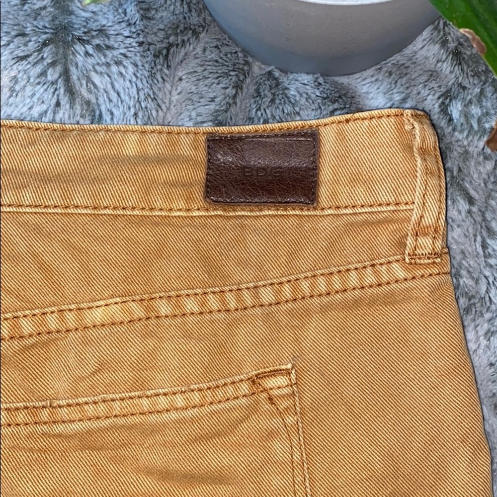 BDG Low Rise Shorts - Picture 6 of 9